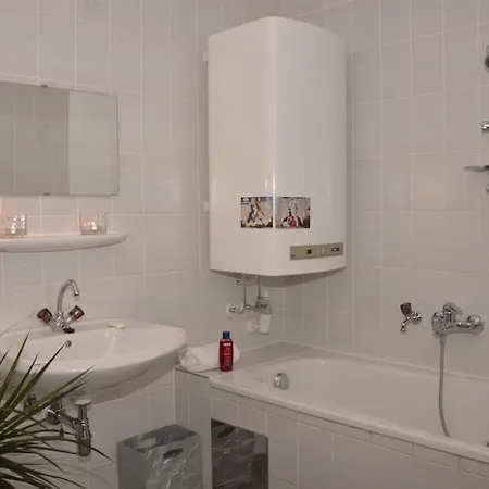 U-Room - Im Herzen Von Graz Exterior photo